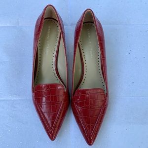 Adrienne Vittadini - Scout Pump Red Croc Embossed - Size 7